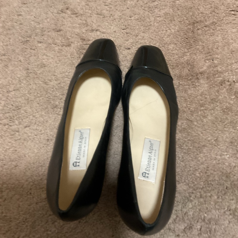 Etienne Aigner Black Leather/Patent Leather Strada Pump Size 9M